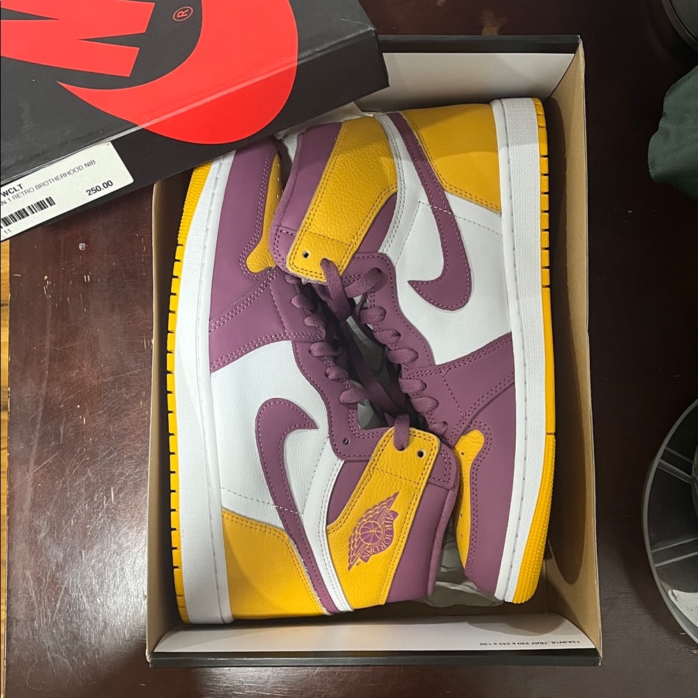 NEW Jordan 1 Retro High OG Brotherhood (New w/ box)